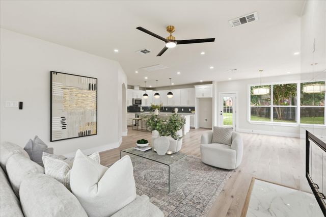 1400 Hudspeth Drive, Carrollton, TX 75010