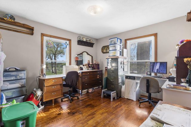 4743 S 190th Road, Halfway, MO 65663