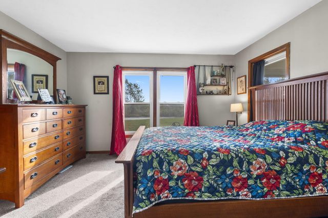 4743 S 190th Road, Halfway, MO 65663