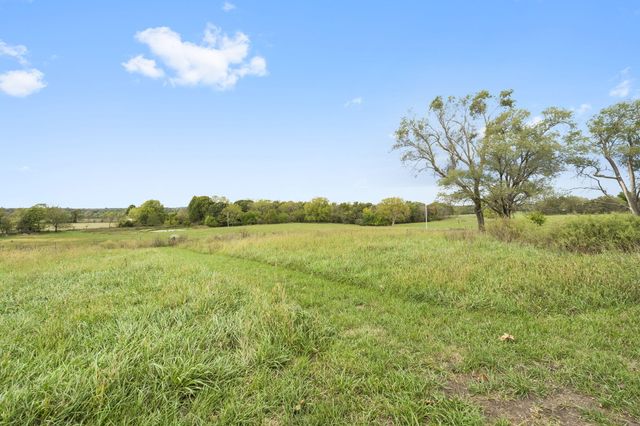 4743 S 190th Road, Halfway, MO 65663