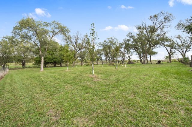 4743 S 190th Road, Halfway, MO 65663