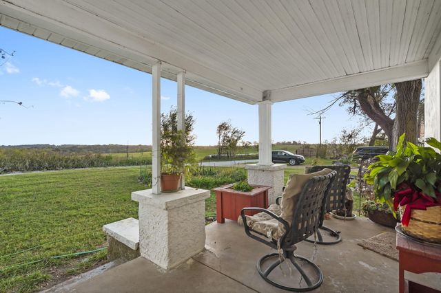 4743 S 190th Road, Halfway, MO 65663