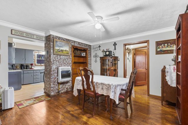 4743 S 190th Road, Halfway, MO 65663