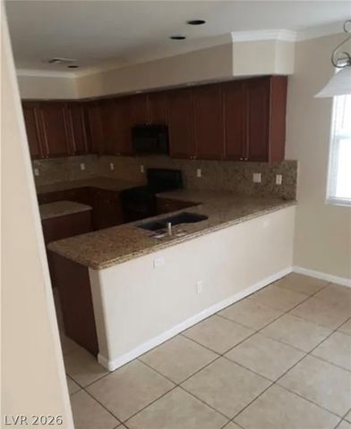 7073 Seabirds Place, North Las Vegas, NV 89084