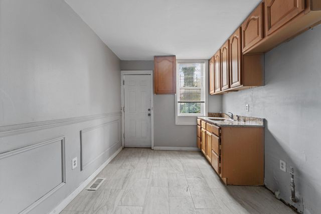 1706 N MILTON AVE, Baltimore, MD 21213