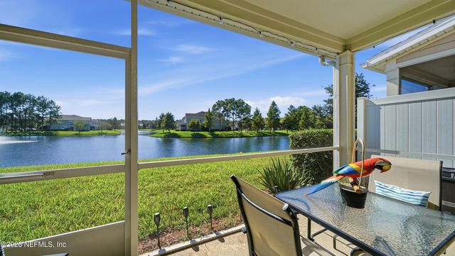 6910 ROUNDLEAF Drive, Jacksonville, FL 32258