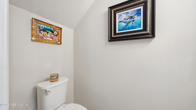 6910 ROUNDLEAF Drive, Jacksonville, FL 32258