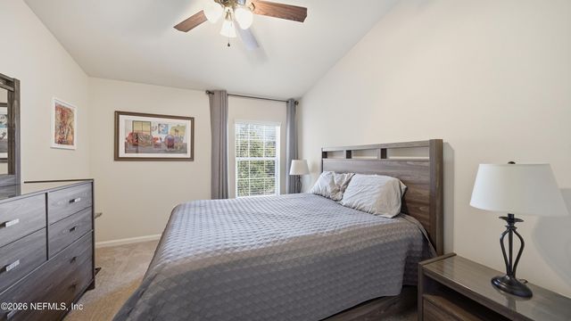 6910 ROUNDLEAF Drive, Jacksonville, FL 32258