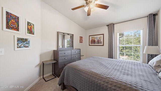 6910 ROUNDLEAF Drive, Jacksonville, FL 32258