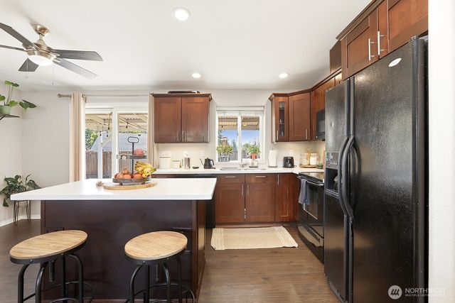 6618 98th Place NE, Marysville, WA 98270