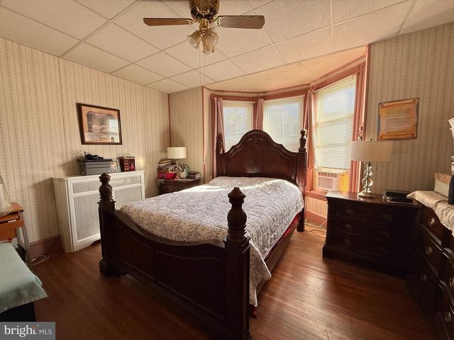 1811 PERKIOMEN AVE, Reading, PA 19606
