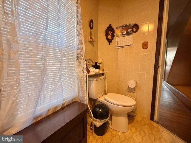 1811 PERKIOMEN AVE, Reading, PA 19606