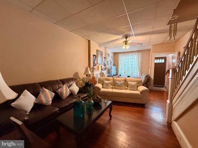 1811 PERKIOMEN AVE, Reading, PA 19606