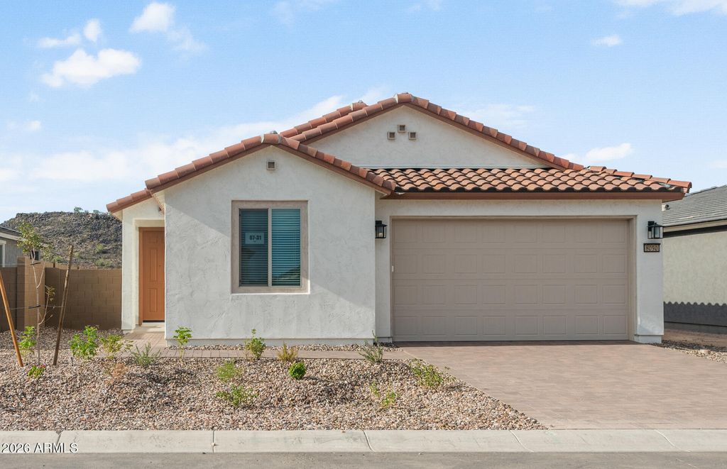 8050 W MEADOWLARK Way, Florence, AZ 85132 — exterior