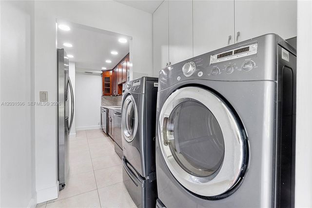 398 Fern Drive 106, Weston, FL 33326