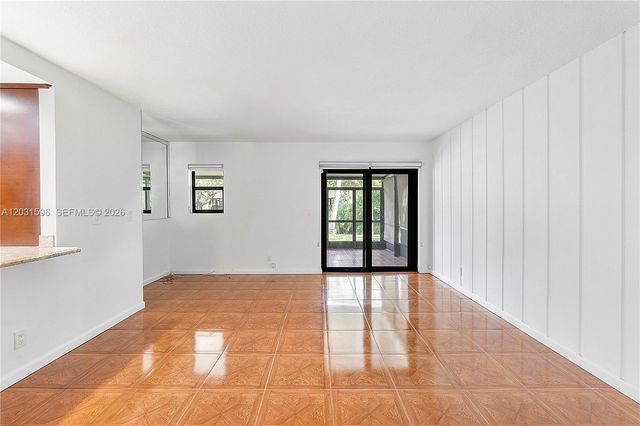 398 Fern Drive 106, Weston, FL 33326