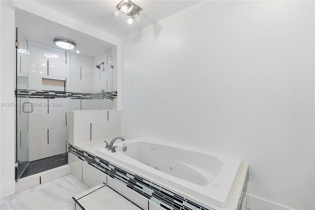 398 Fern Drive 106, Weston, FL 33326