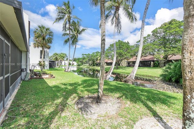398 Fern Drive 106, Weston, FL 33326