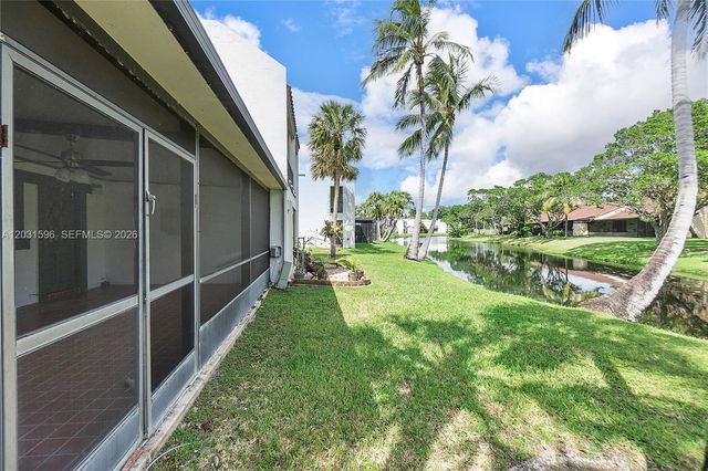 398 Fern Drive 106, Weston, FL 33326