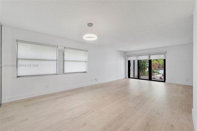 398 Fern Drive 106, Weston, FL 33326