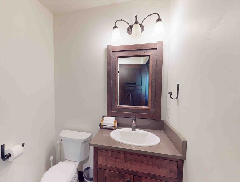 63 Rusty Iron Way, Eureka, MT 59917 photo 27