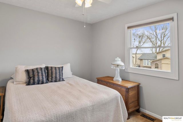 1410 Beechwood Avenue, Papillion, NE 68133