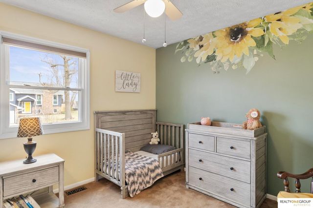 1410 Beechwood Avenue, Papillion, NE 68133