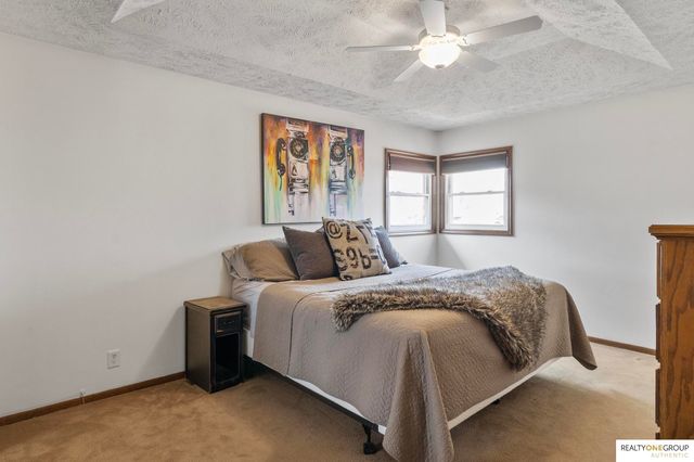 1410 Beechwood Avenue, Papillion, NE 68133