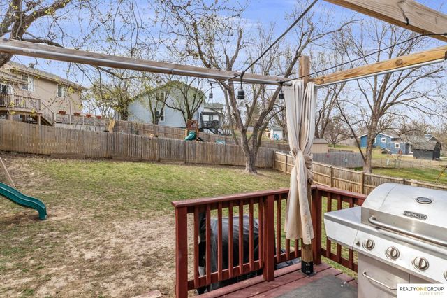 1410 Beechwood Avenue, Papillion, NE 68133