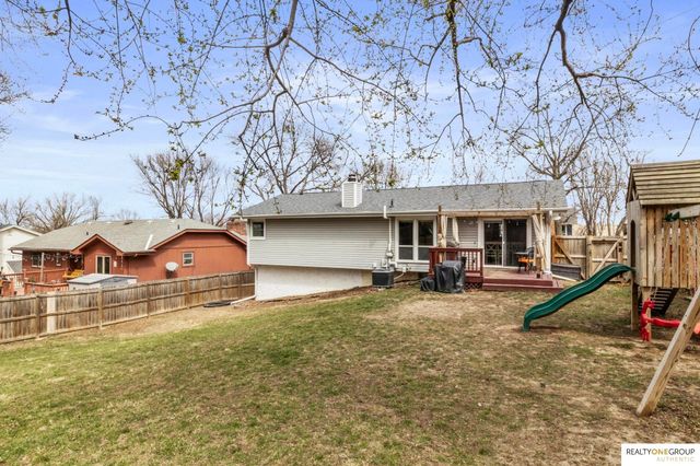 1410 Beechwood Avenue, Papillion, NE 68133