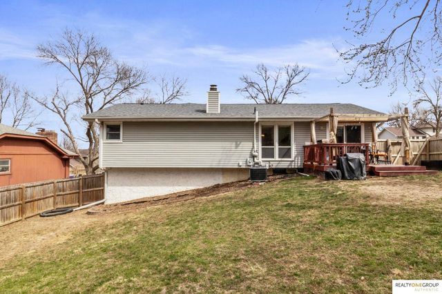 1410 Beechwood Avenue, Papillion, NE 68133