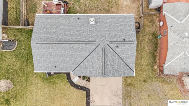 1410 Beechwood Avenue, Papillion, NE 68133