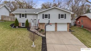 1410 Beechwood Avenue, Papillion, NE 68133