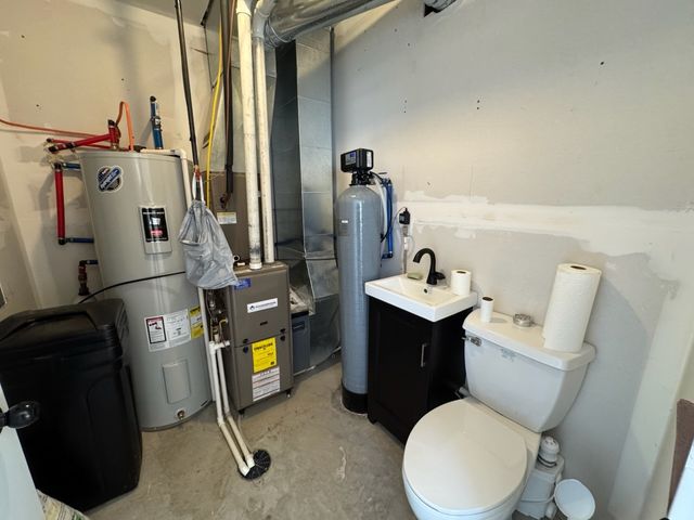 15 E 1st Street, Milledgeville, IL 61051