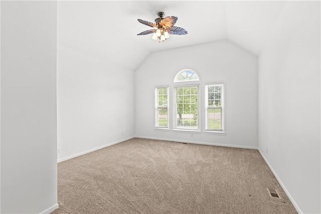 17603 157th Street, Basehor, KS 66007