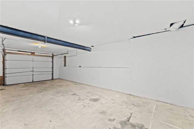 17603 157th Street, Basehor, KS 66007