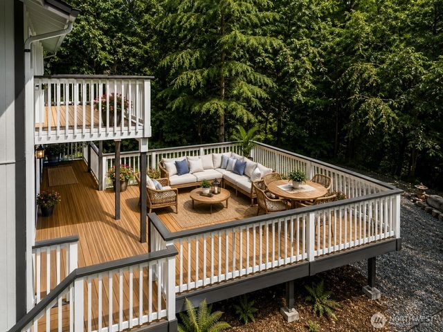 7605 NE Hidden Cove Rd, Bainbridge Island, WA 98110