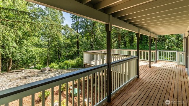 7605 NE Hidden Cove Rd, Bainbridge Island, WA 98110