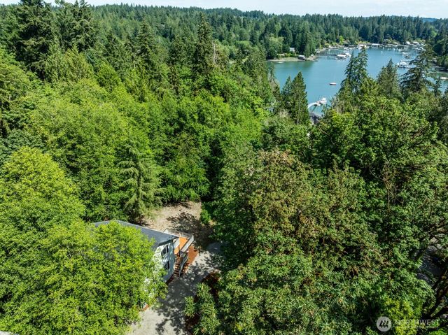 7605 NE Hidden Cove Rd, Bainbridge Island, WA 98110