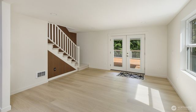 7605 NE Hidden Cove Rd, Bainbridge Island, WA 98110