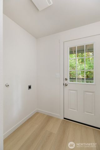 7605 NE Hidden Cove Rd, Bainbridge Island, WA 98110