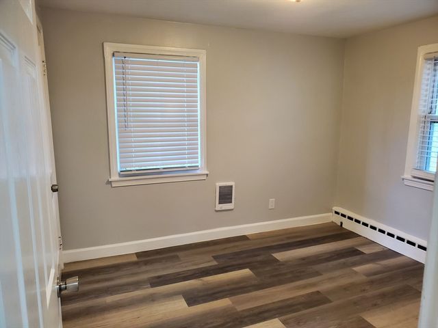 725 Bay St, Springfield, MA 01109