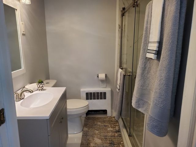725 Bay St, Springfield, MA 01109