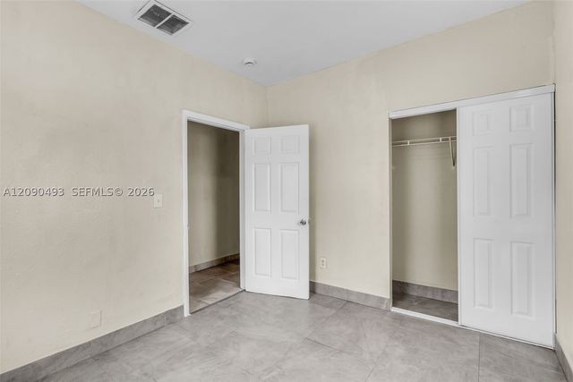285 NW 44th St 4, Miami, FL 33127