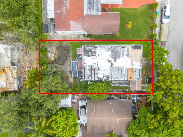 285 NW 44th St 4, Miami, FL 33127