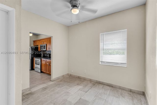 285 NW 44th St 4, Miami, FL 33127