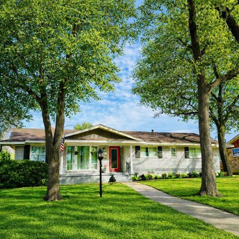 5834 Clendenin Avenue, Dallas, TX 75228