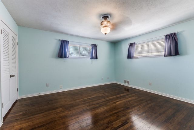 5834 Clendenin Avenue, Dallas, TX 75228