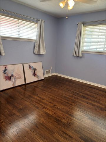 5834 Clendenin Avenue, Dallas, TX 75228