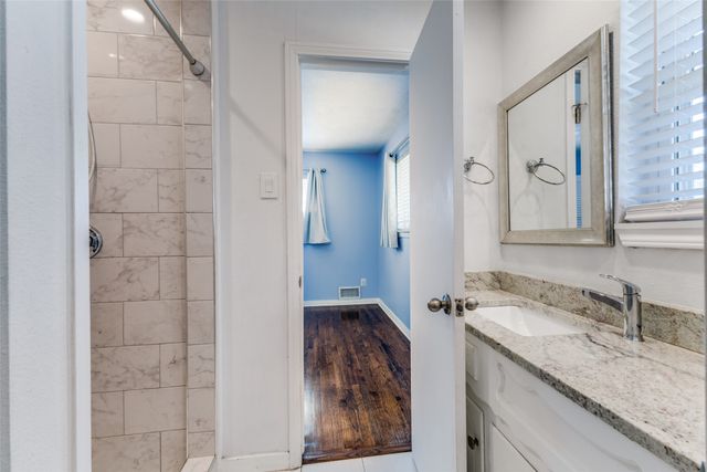 5834 Clendenin Avenue, Dallas, TX 75228